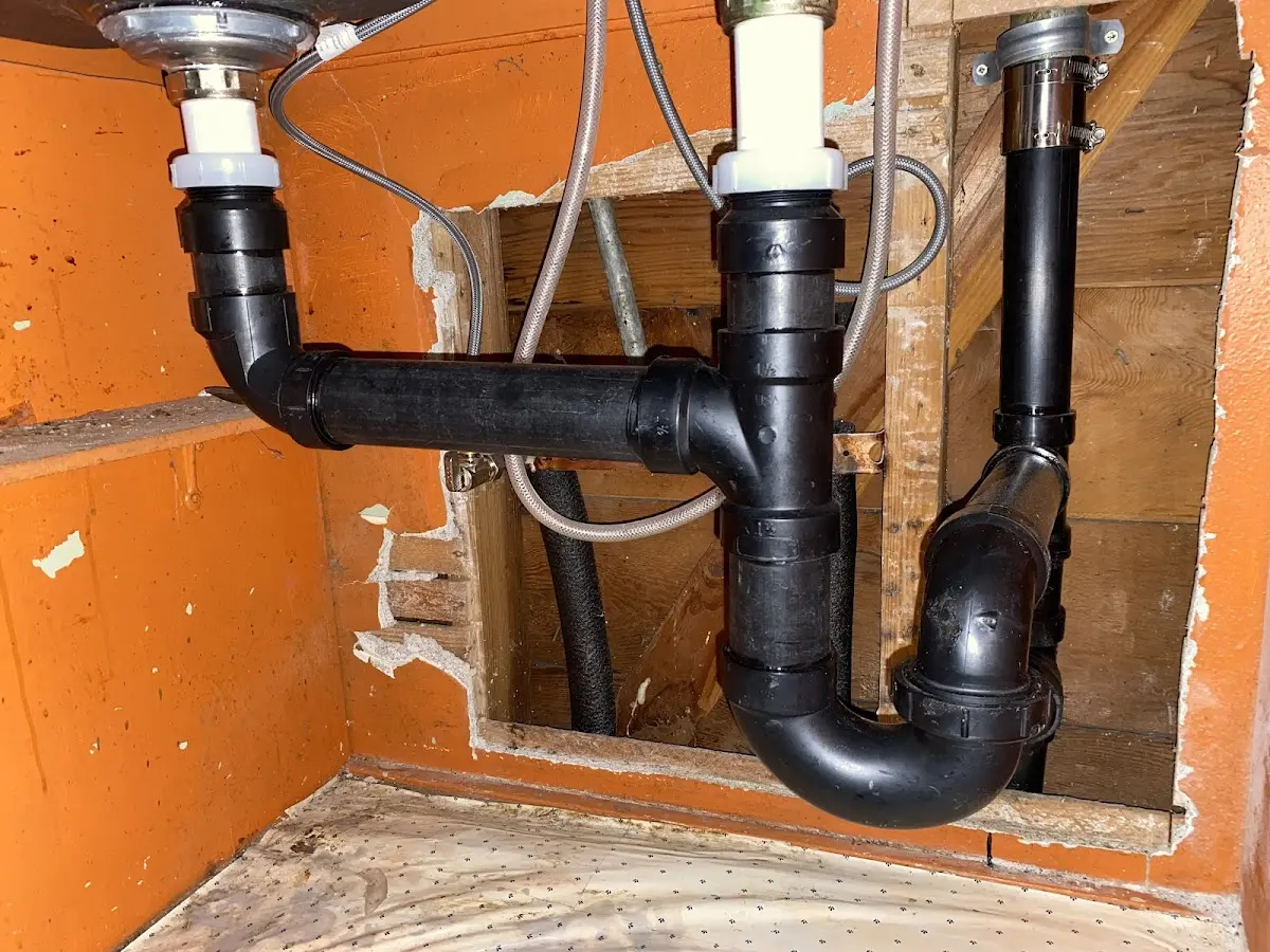 Professional Pipe Bursting equipment and tools on the job in Ambridge